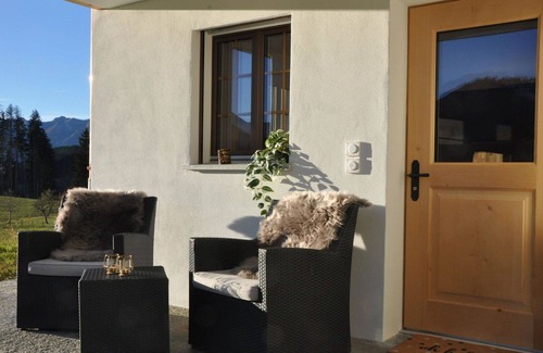 Saanen Apartment | Cosy apartment for 2 guests with WIFI and balcony