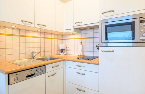 Morbihan Apartment | Cosy apartment for 2 guests with WIFI, TV, terrace and parking