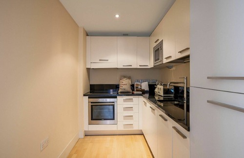 Castle Baynard Apartment | Cosy apartment for 2 guests with WIFI and TV