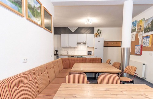 Kappl Apartment | Cosy apartment for 20 people with WIFI and parking
