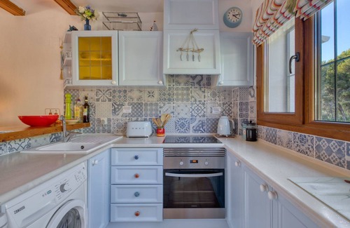 Jesus Pobre Apartment | Cosy apartment for 3 people with pool, WIFI, TV and terrace