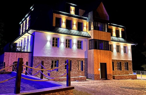 Pec pod Snezkou Apartment | Cosy apartment for 4 guests with WIFI, TV, terrace and parking