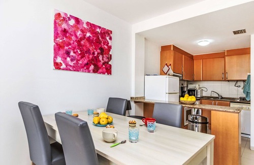 Peniscola Apartment | Cosy apartment for 4 guests with pool, A/C, WIFI, TV, terrace and pets allowed