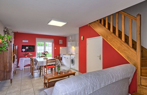 Ille-et-Vilaine Apartment | Cosy apartment for 4 people with WIFI, TV, terrace and parking