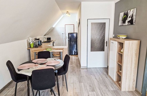 Broumov Apartment | Cosy apartment for 4 guests with WIFI and TV