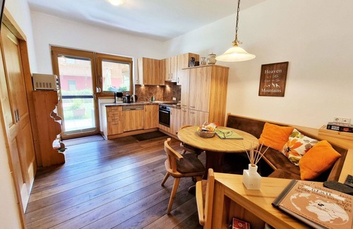 Gerlos Apartment | Cosy apartment for 4 guests with WIFI, TV, terrace, panoramic view and parking