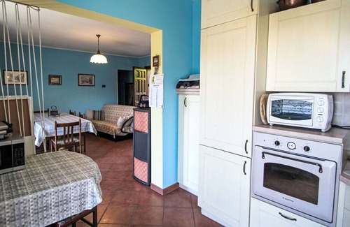 Premeno Apartment | Cosy apartment for 4 guests with TV, balcony and pets allowed