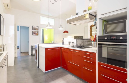 Ticinese Apartment | Cosy apartment for 4 guests with WIFI, A/C, TV, balcony and parking
