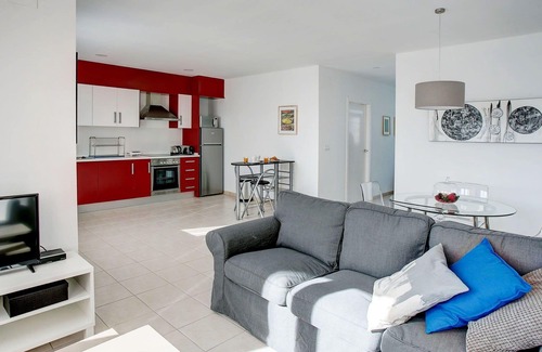 Vergel Apartment | Cosy apartment for 4 guests with pool, WIFI, A/C and TV