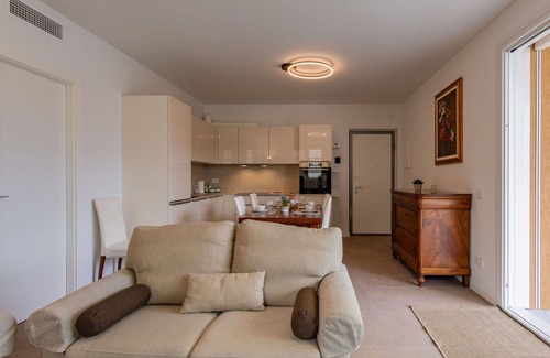 Consiglio di Rumo Apartment | Cosy apartment for 4 guests with WIFI, A/C, pool, TV, balcony and parking