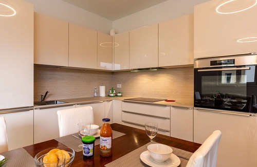 Consiglio di Rumo Apartment | Cosy apartment for 4 guests with WIFI, A/C, pool, TV, balcony and parking
