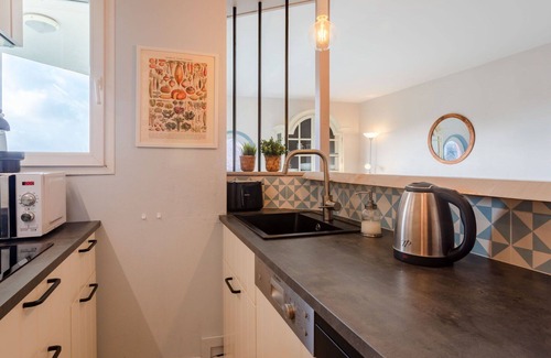 Port Guillaume Apartment | Cosy apartment for 4 people with WIFI, pool, TV and terrace