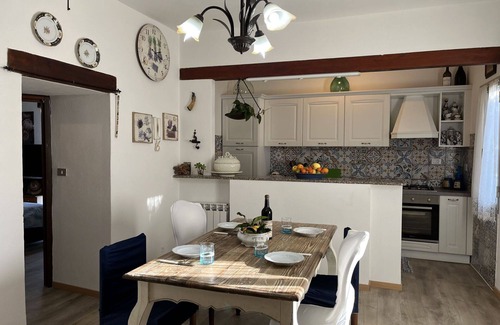 Torrazza Apartment | Cosy apartment for 4 people with A/C, WIFI, TV, terrace, pets allowed and panoramic view