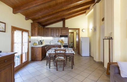 Borgo Apartment | Cosy apartment for 4 people with WIFI, TV, patio, pets allowed, panoramic view and parking