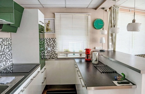 Stribrna Skalice Apartment | Cosy apartment for 4 people with WIFI, TV, terrace and panoramic view