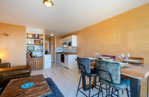 Morbihan Apartment | Cosy apartment for 4 people with WIFI, TV, balcony and pets allowed