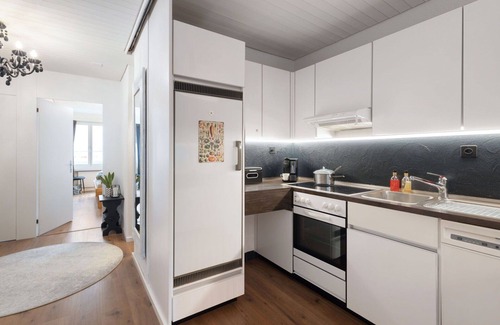 Davos-Dorf Apartment | Cosy apartment for 4 people with WIFI, TV, balcony and pets allowed