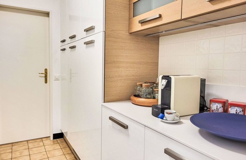 Comano Apartment | Cosy apartment for 4 people with WIFI, TV, balcony and parking