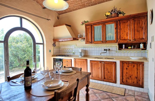 Tavarnelle Val di Pesa Apartment | Cosy apartment for 4 people with WIFI, A/C, pool and panoramic view, close to Greve In Chianti
