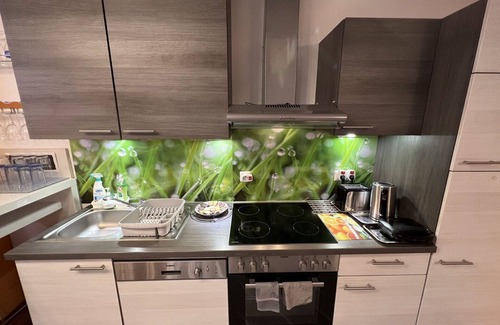 Gloggnitz Apartment | Cosy apartment for 5 guests with WIFI, TV and patio