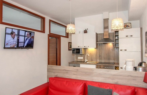 Zillertal Apartment | Cosy apartment for 5 people with WIFI, TV, terrace and pets allowed