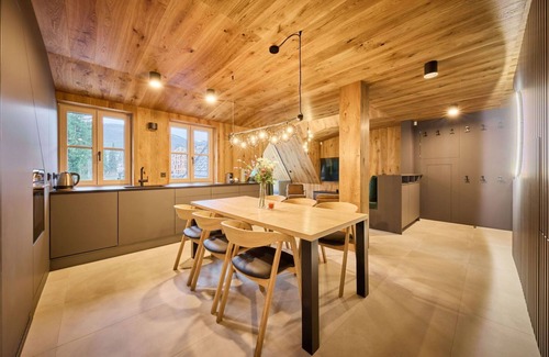 Pec pod Snezkou Apartment | Cosy apartment for 5 guests with WIFI, TV, terrace and pets allowed