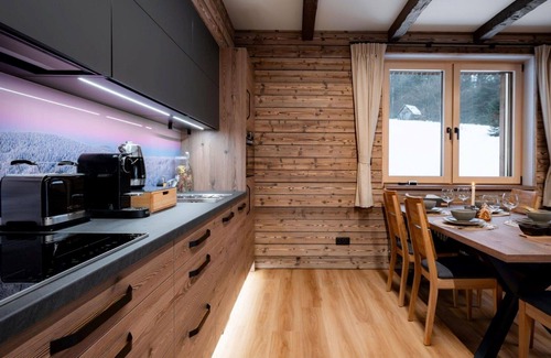Dolni Morava Apartment | Cosy apartment for 5 guests with WIFI, TV and terrace