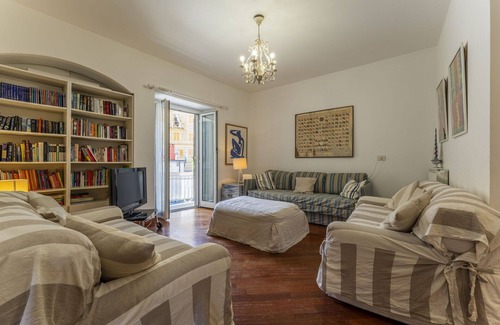Bogliasco Apartment | Cosy apartment for 5 people with A/C, WIFI, TV, terrace and parking, close to Genoa