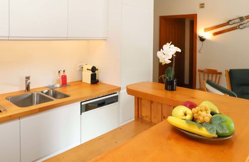 Champex-Lac Apartment | Cosy apartment for 5 people with WIFI, TV, terrace and pets allowed