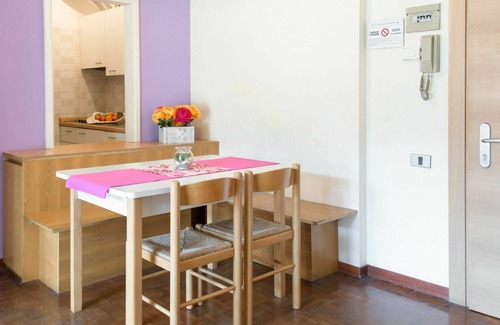Riva del Garda Apartment | Cosy apartment for 5 people with pool, WIFI, TV and balcony