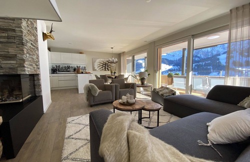 Adelboden Apartment | Cosy apartment for 6 people with WIFI, TV and balcony
