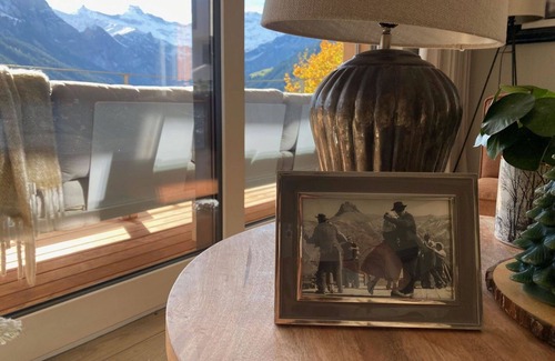 Adelboden Apartment | Cosy apartment for 6 people with WIFI, TV and balcony
