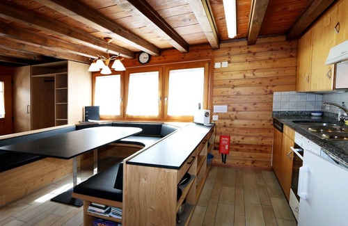 Saas-Fee Apartment | Cosy apartment for 6 people with WIFI, TV and pets allowed