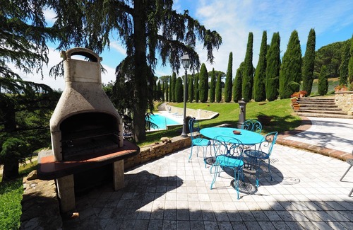 Volterra Apartment | Cosy apartment for 6 guests with pool, WIFI, panoramic view and parking, close to San Gimignano