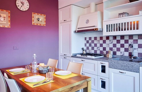 Lecco Apartment | Cosy apartment for 6 guests with WIFI, TV and patio