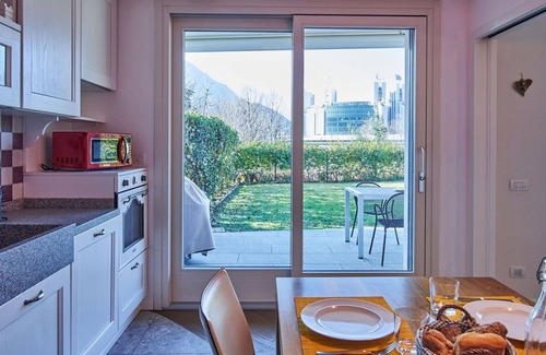 Lecco Apartment | Cosy apartment for 6 guests with WIFI, TV and patio