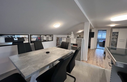 Drassmarkt Apartment | Cosy apartment for 6 guests with WIFI, TV, patio and pets allowed