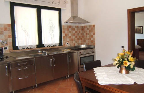 Follonica Apartment | Cosy apartment for 6 people with TV, patio, panoramic view and parking