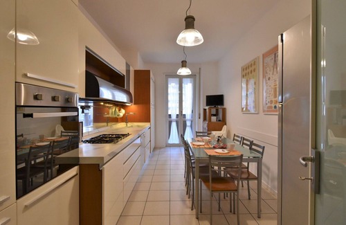 Ripamonti Corvetto Apartment | Cosy apartment for 6 people with WIFI, A/C, TV, balcony and parking