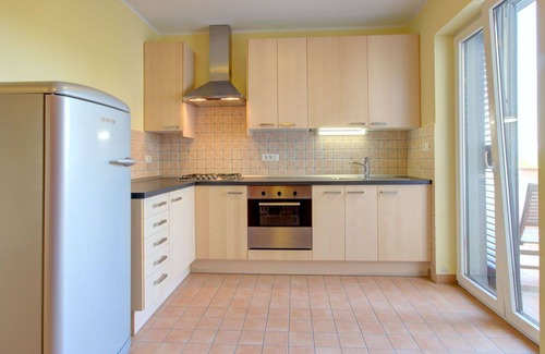 Truske Apartment | Cosy apartment for 6 people with WIFI, A/C, pool, balcony, pets allowed and panoramic view