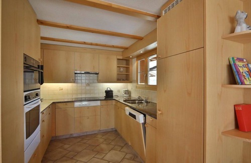 Lenk Apartment | Cosy apartment for 6 people with WIFI and TV