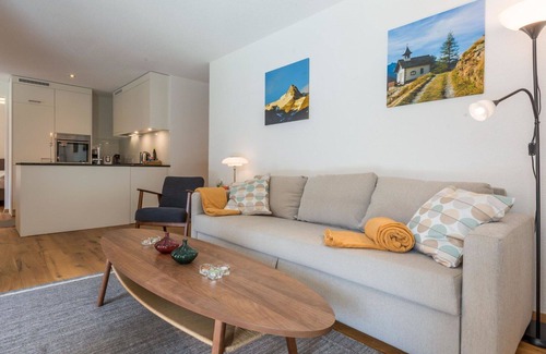 Saas Grund Apartment | Cosy apartment for 7 guests with WIFI, TV, balcony and pets allowed