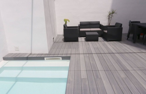 Benimaclet Apartment | Cosy apartment for 7 people with private pool, WIFI, A/C, TV and terrace