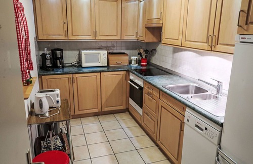 Acletta Apartment | Cosy apartment for 7 guests with pool, WIFI, TV, balcony and panoramic view