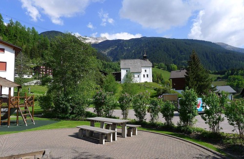Acletta Apartment | Cosy apartment for 7 guests with pool, WIFI, TV, balcony and panoramic view