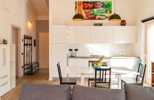 Verceia Apartment | Cosy apartment for 8 people with WIFI, TV and patio