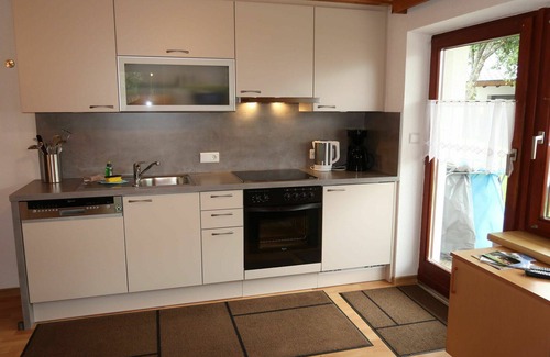 Tobadill Apartment | Cosy apartment for 9 people with WIFI, TV and terrace