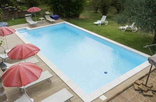 Corchiano Apartment | Cosy apartment for 9 people with pool, WIFI, TV and pets allowed