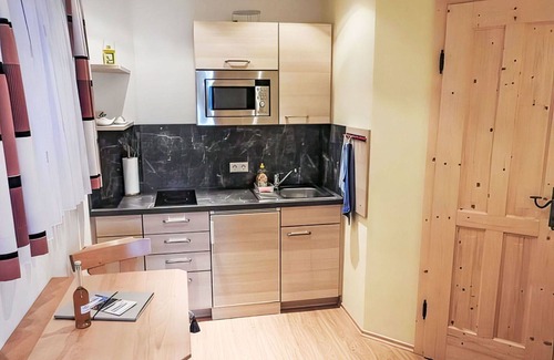Donnersbach Apartment | Cosy apartment for 2 guests with WIFI, TV, patio, pets allowed and parking