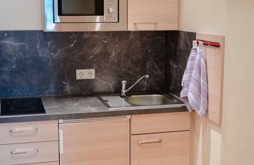 Donnersbach Apartment | Cosy apartment for 2 guests with WIFI, TV, patio, pets allowed and parking
